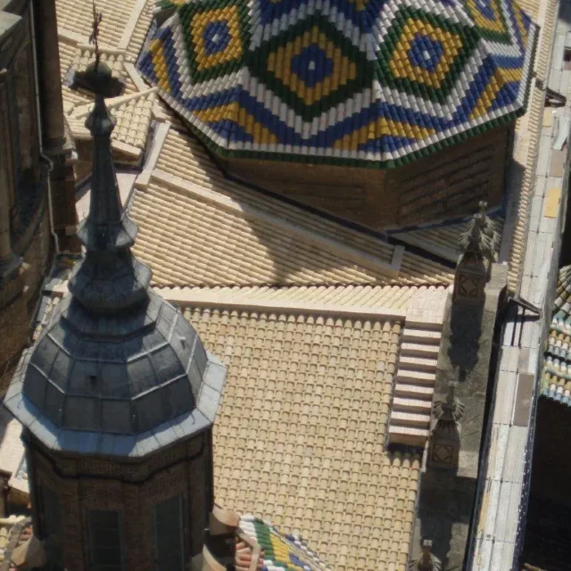 https://esmaltadosmedina.com/wp-content/uploads/2021/12/Basilica-del-Pilar-640x640.webp